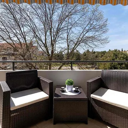 App Dinora Apartment Porec